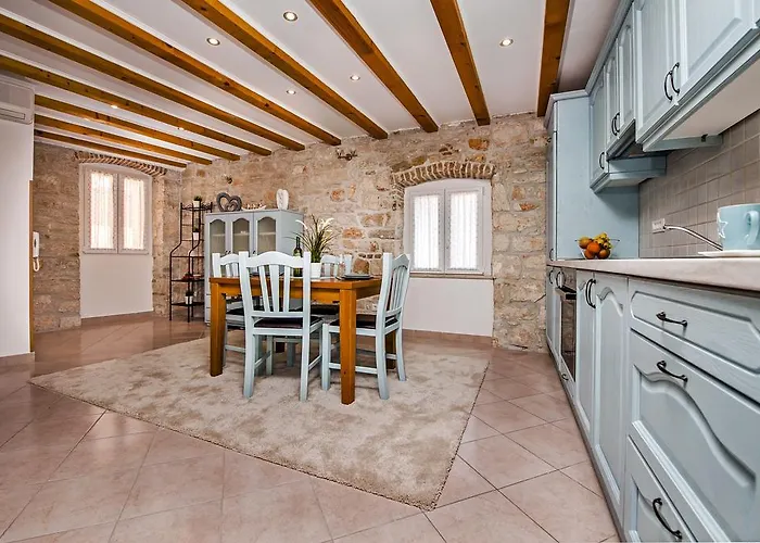 Pensjonat Casa Flores 3*